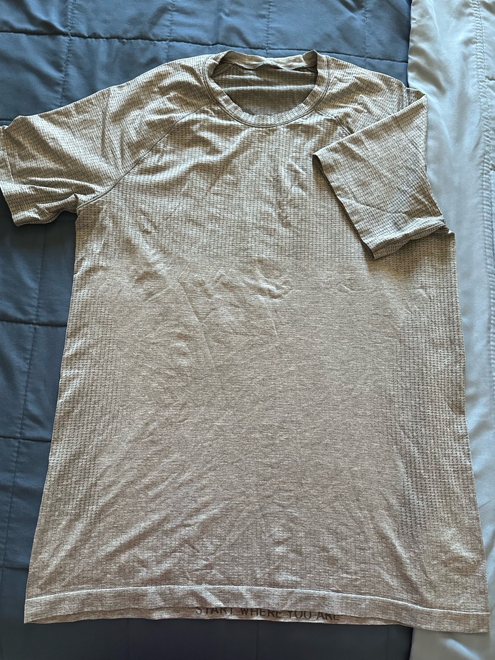 Lululemon Men’s T shirt Gray Sz L Running